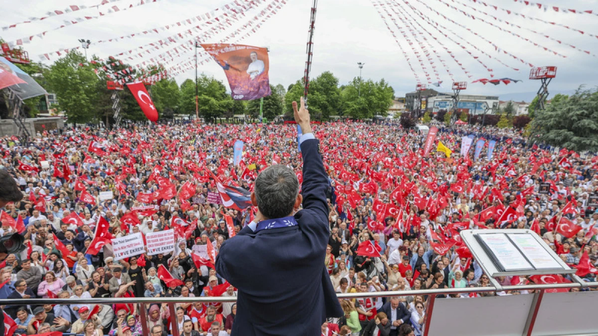CHP Genel Başkanı &Ouml;zg&uuml;r &Ouml;zel: &ldquo;Bu Yapılanları Yanınıza Kar Bırakmayacak, Hesabını Soracağım&rdquo;