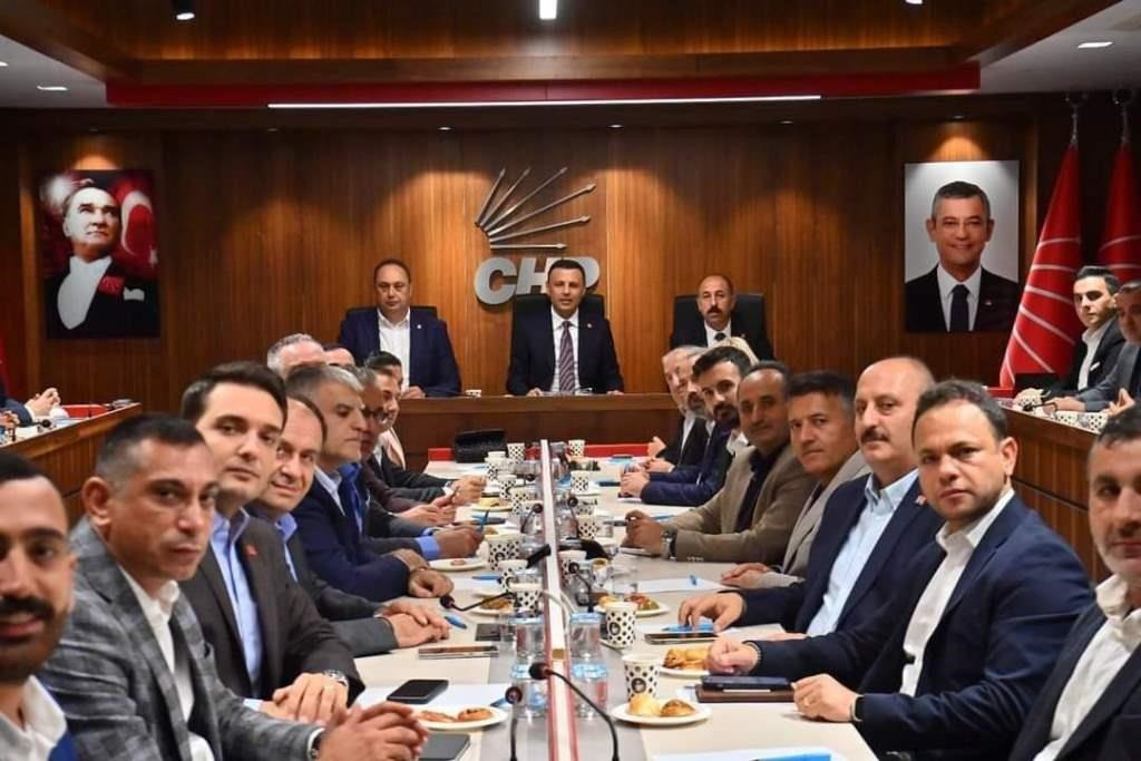 CHP İSTANBUL İLÇE BAŞKANLARINDAN EKREM İMAMOĞLU'NA GÜÇLÜ DESTEK