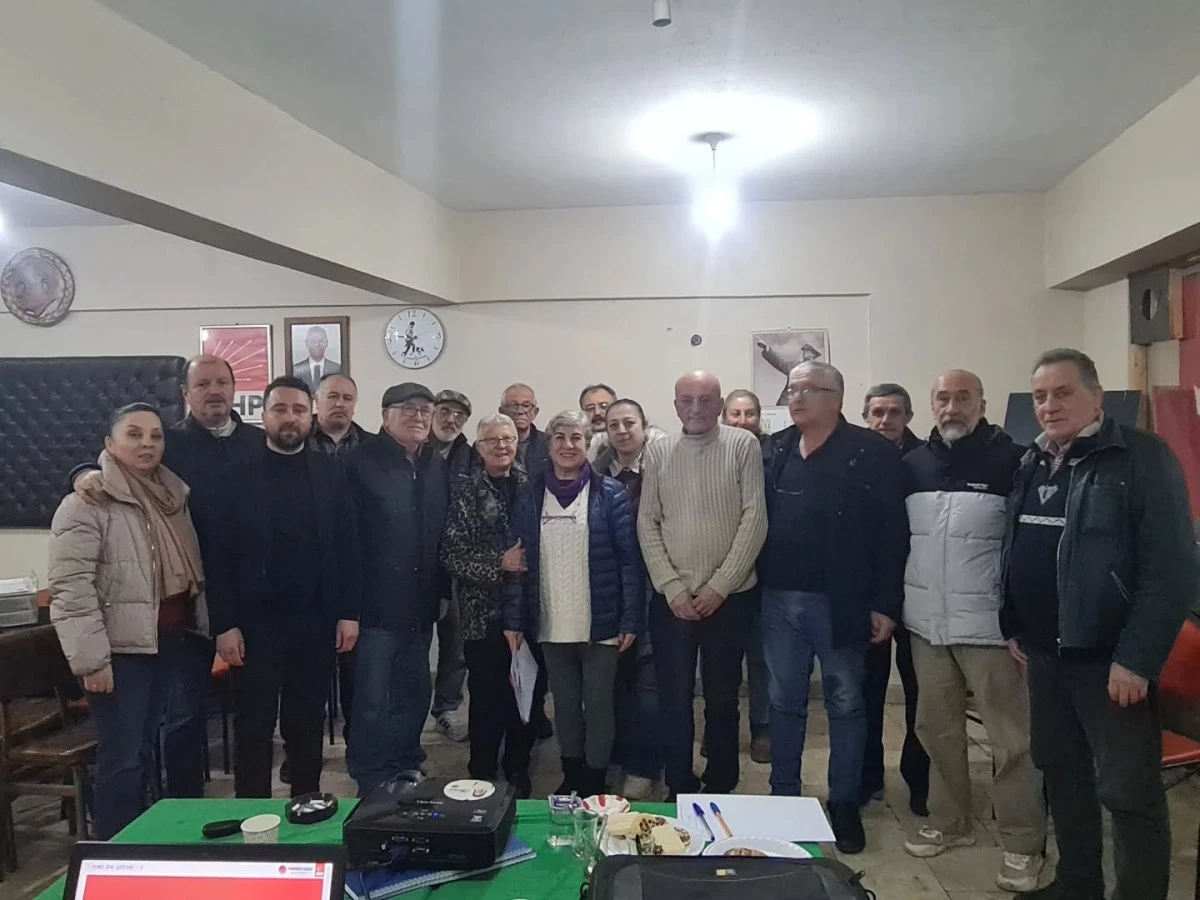 CHP Pazaryeri&rsquo;nde &Uuml;ye Temel Eğitimi Tamamlandı