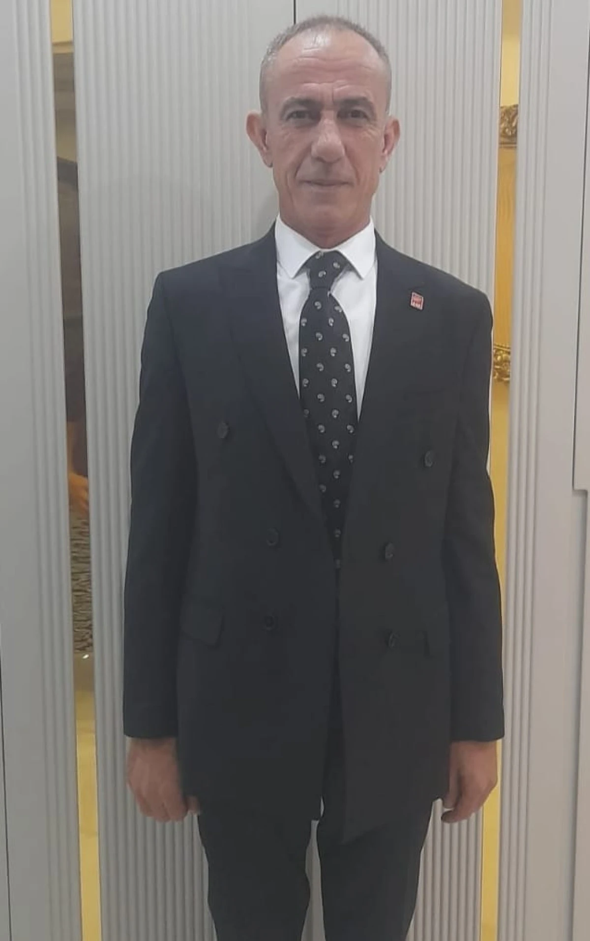 CHP&rsquo;li Belediyelerden G&uuml;&ccedil;l&uuml; Dayanışma: 523 Ara&ccedil; ve İş Makinesi Belediyelere Hibe Edildi