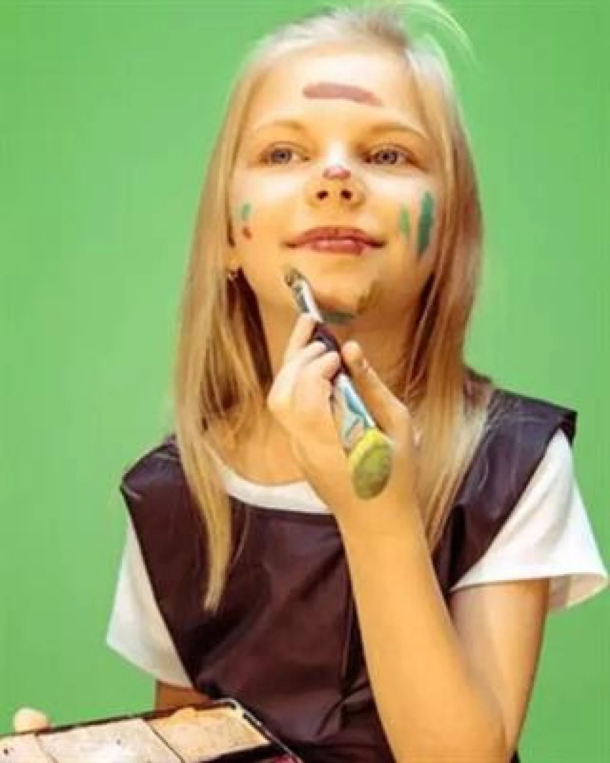 &Ccedil;ocuklarda makyaj tehlikesi: 7 yaşa indi