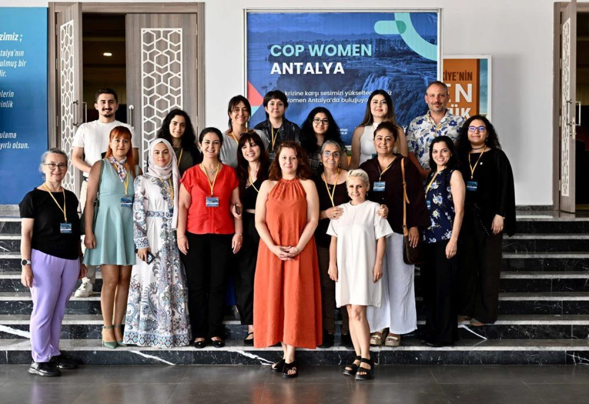 COP Women Antalya&rsquo;da kadınların iklim politikalarındaki rol&uuml; konuşuldu