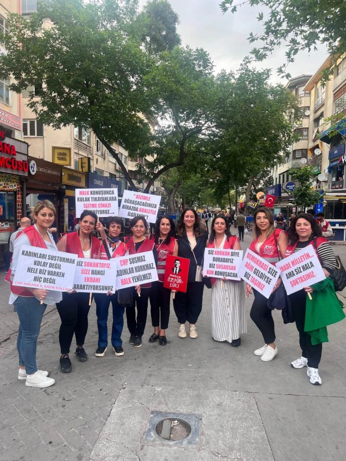 CUMHURİYET HALK PARTİSİ ANKARA İL KADIN KOLLARI BAŞKANI AY&Ccedil;A &Ccedil;AĞLAR: &ldquo;DEMOKRASİ SİZE AĞIR GELDİYSE BİZ TAŞIRIZ&rdquo;