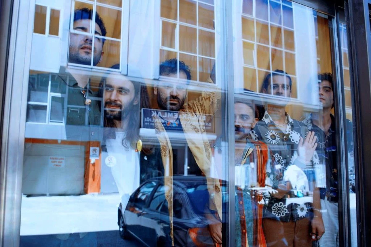 Deli Bakkal G&uuml;m&uuml;şl&uuml;k&rsquo;te festival sahnesinde