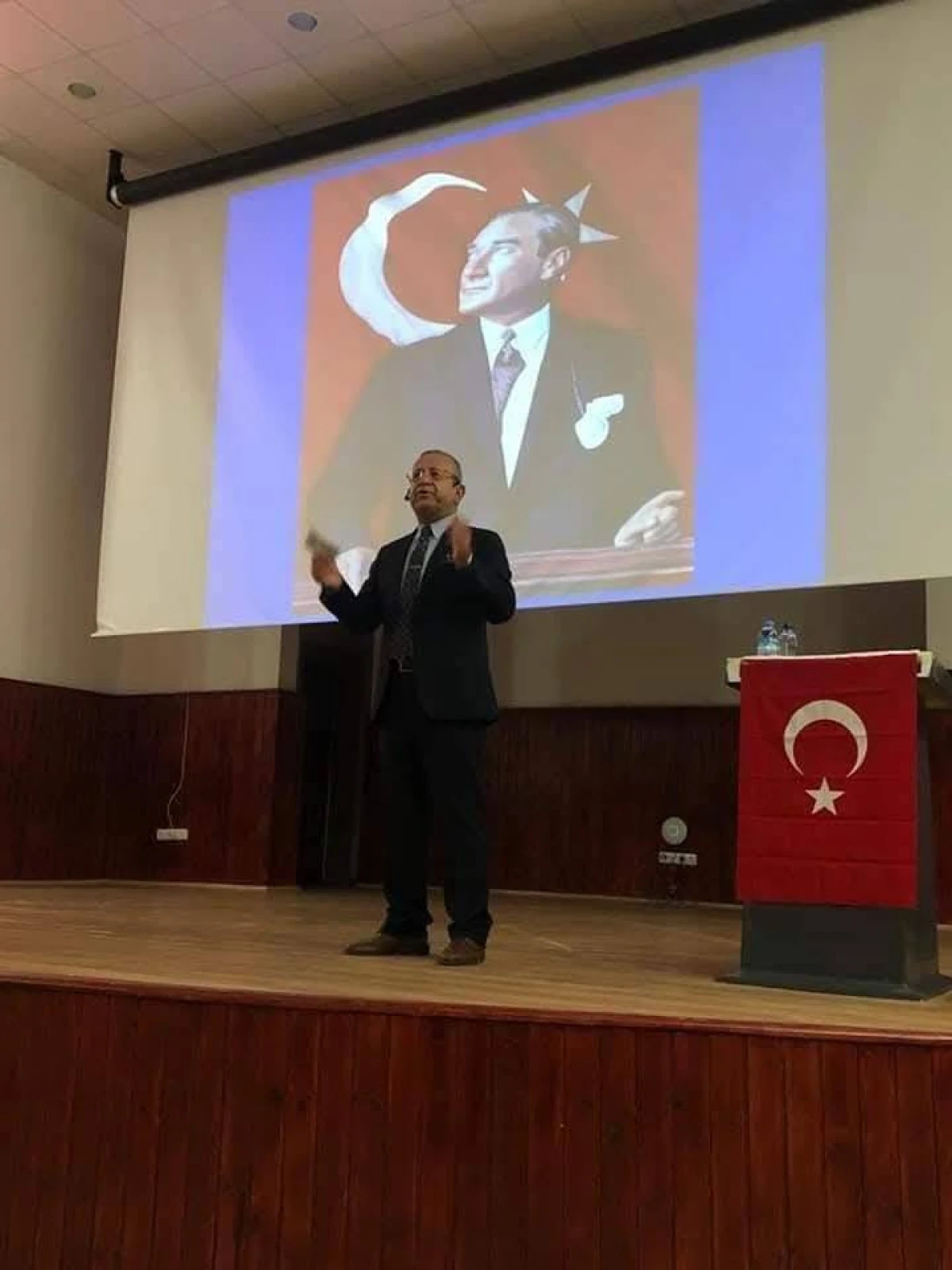 E. Albay Kemal Karakuzey&rsquo;den &Ccedil;anakkale &ccedil;ağrısı: &ldquo;Bu ruh gelecek nesillere aktarılmalı&rdquo;