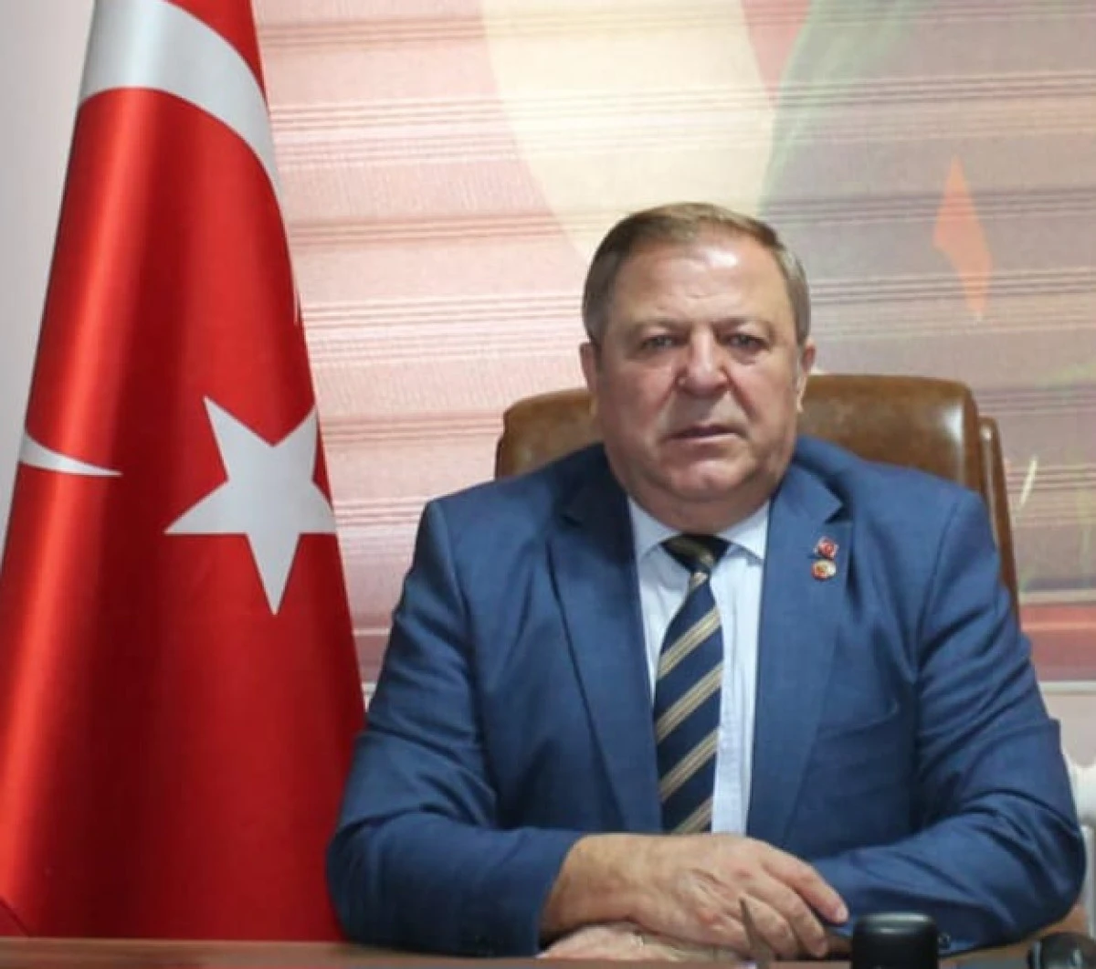 Emekliler Devlet Bankalarında Mahsur: &ldquo;Memura Bol Kep&ccedil;e, Emekliye &Ccedil;ay Kaşığı&rdquo;