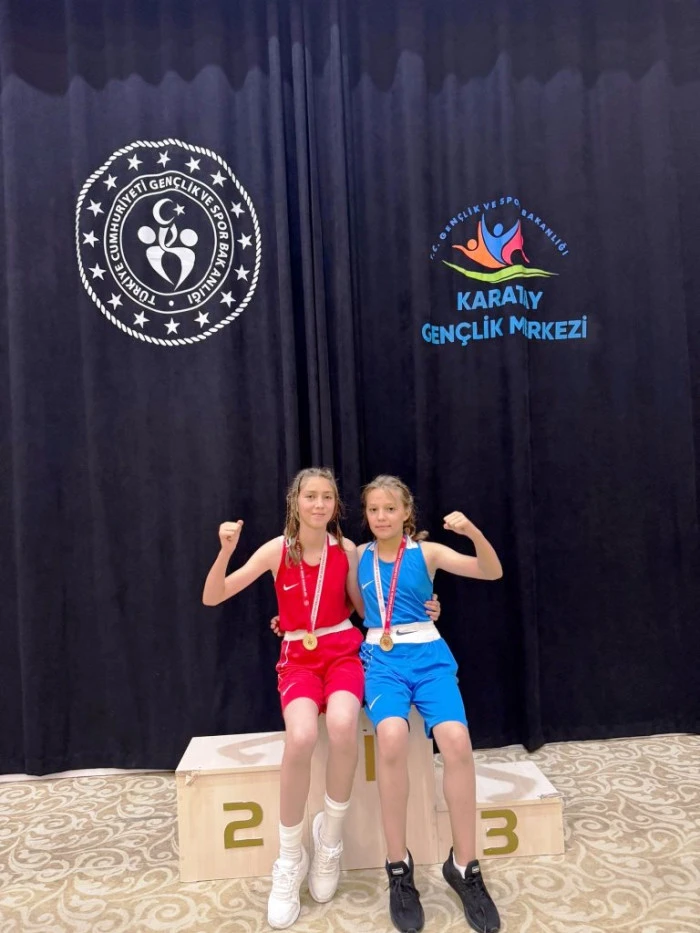 Konya Emirgazi&rsquo;li Gen&ccedil; Sporcular Boksta da İddialı