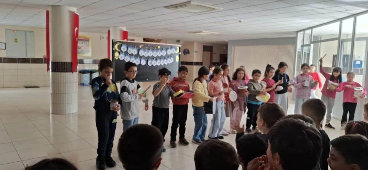 Finike Emin Akın İlkokulu&rsquo;nda &ldquo;Sahura Uyandıran Ritimler&rdquo; Etkinliği