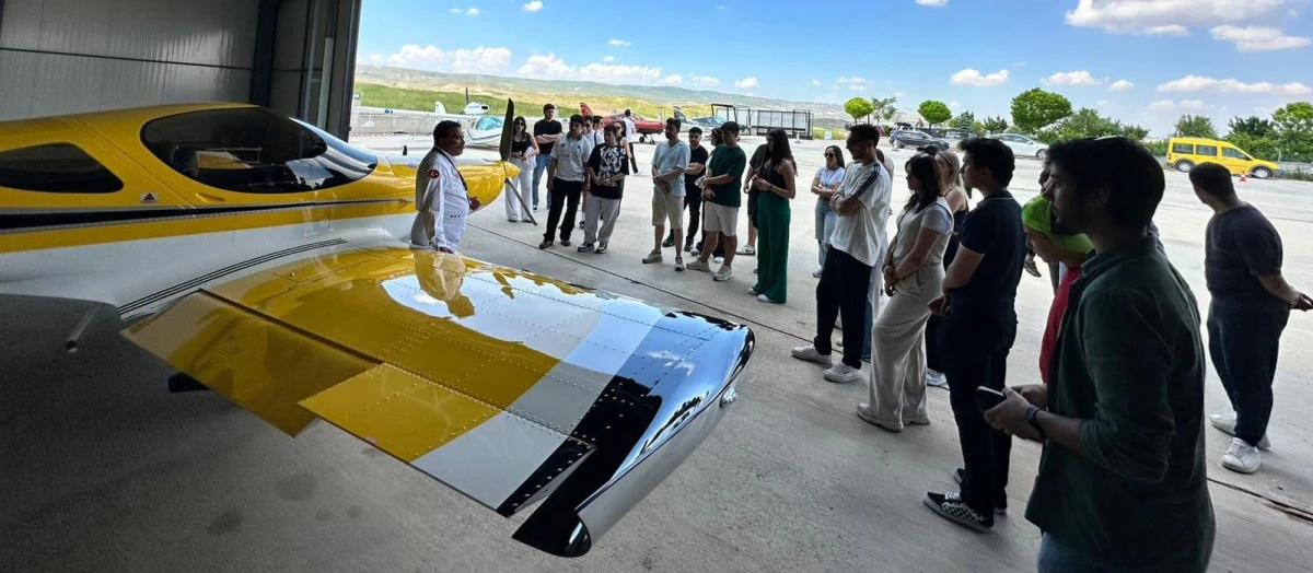 Geleceğin Pilotları ve Havacılık Profesyonelleri Orhan &Uuml;nsal Hava Parkı&rsquo;ndaydı