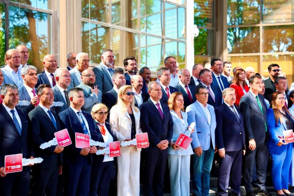 Gemlik Belediyesi Hizmet Filosuna Yeni Ekskavat&ouml;r Kazandırıldı