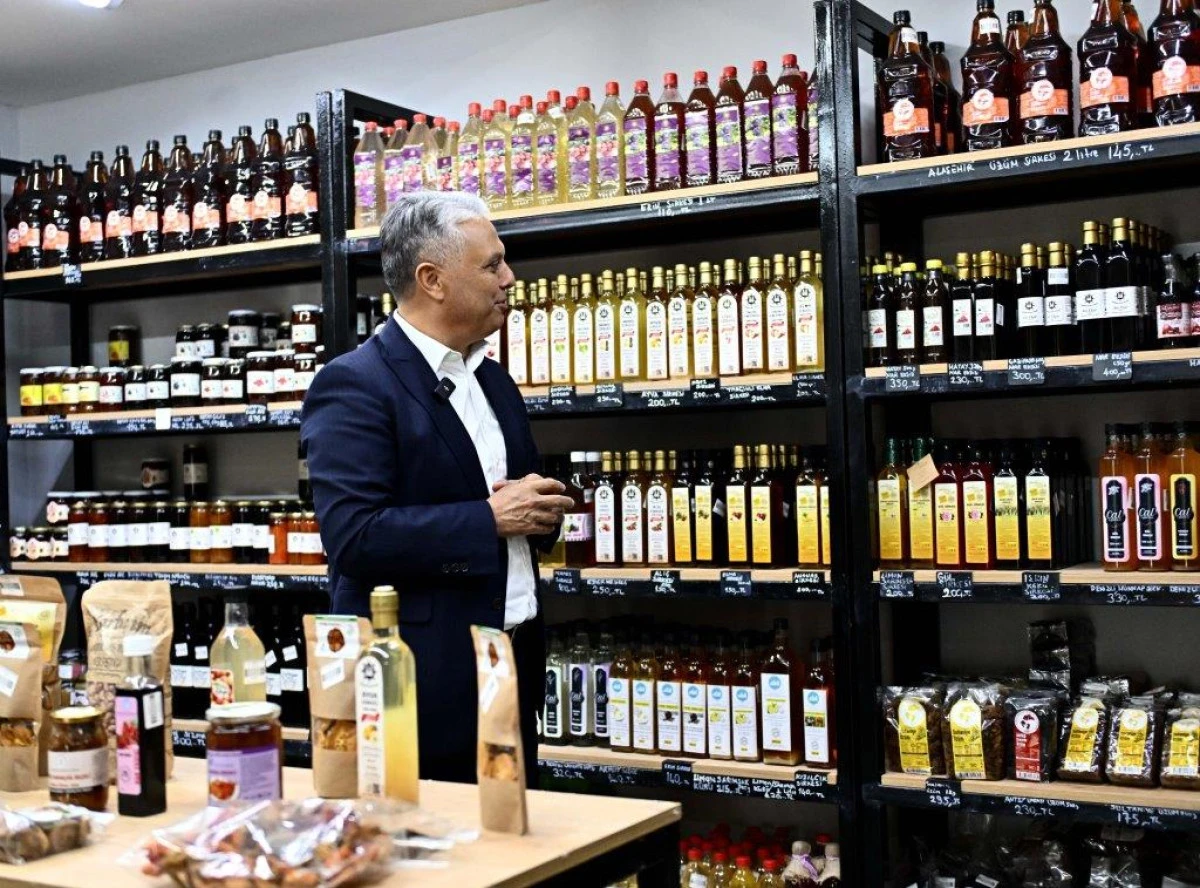 Kadın emeği Muratpaşa&rsquo;da kazanca d&ouml;n&uuml;ş&uuml;yor