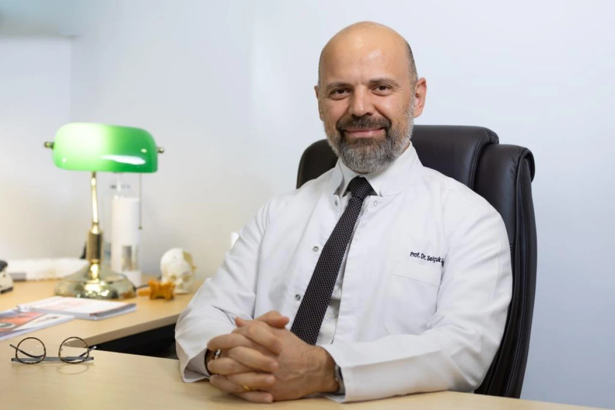 Kadın ve Erkeklerin Ağrı Deneyimi Neden Farklı? Bilimsel Ger&ccedil;ek Ortaya &Ccedil;ıktı!