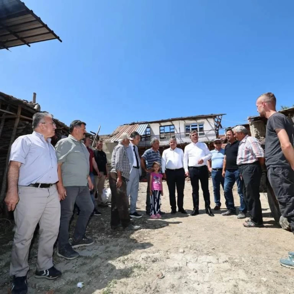 KADİR KO&Ccedil;: &ldquo;İĞDELİ K&Ouml;Y&Uuml;&rsquo;NDEKİ YURTTAŞLARIMIZIN YANINDAYIZ&rdquo;