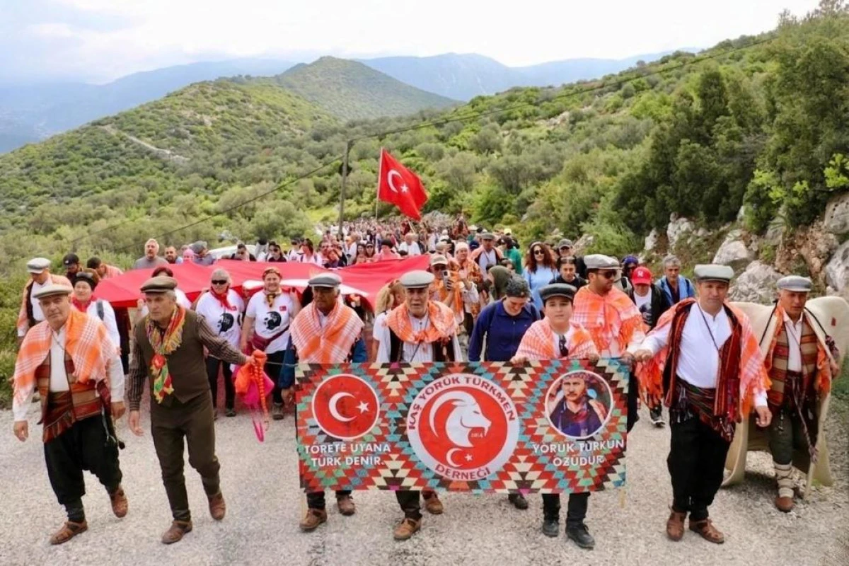 Kaş&rsquo;ta K&uuml;lt&uuml;r ve Tarih Buluştu: 23. Likya Su Yolu Y&uuml;r&uuml;y&uuml;ş&uuml; ve Patara Y&ouml;r&uuml;k G&ouml;&ccedil;&uuml; Coşkusu