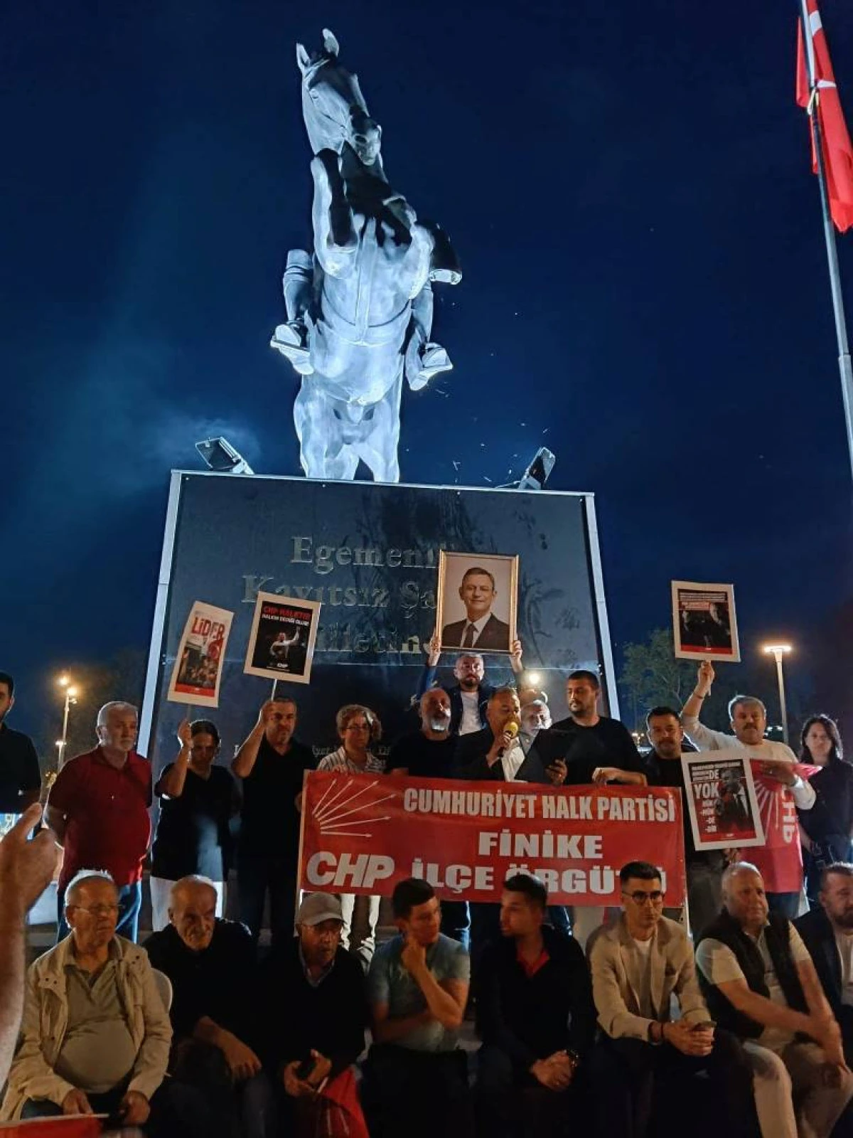 Millet İradesine 'Mutlak Butlan' İpotekine Karşı Finike&rsquo;de Omuz Omuza Direniş!