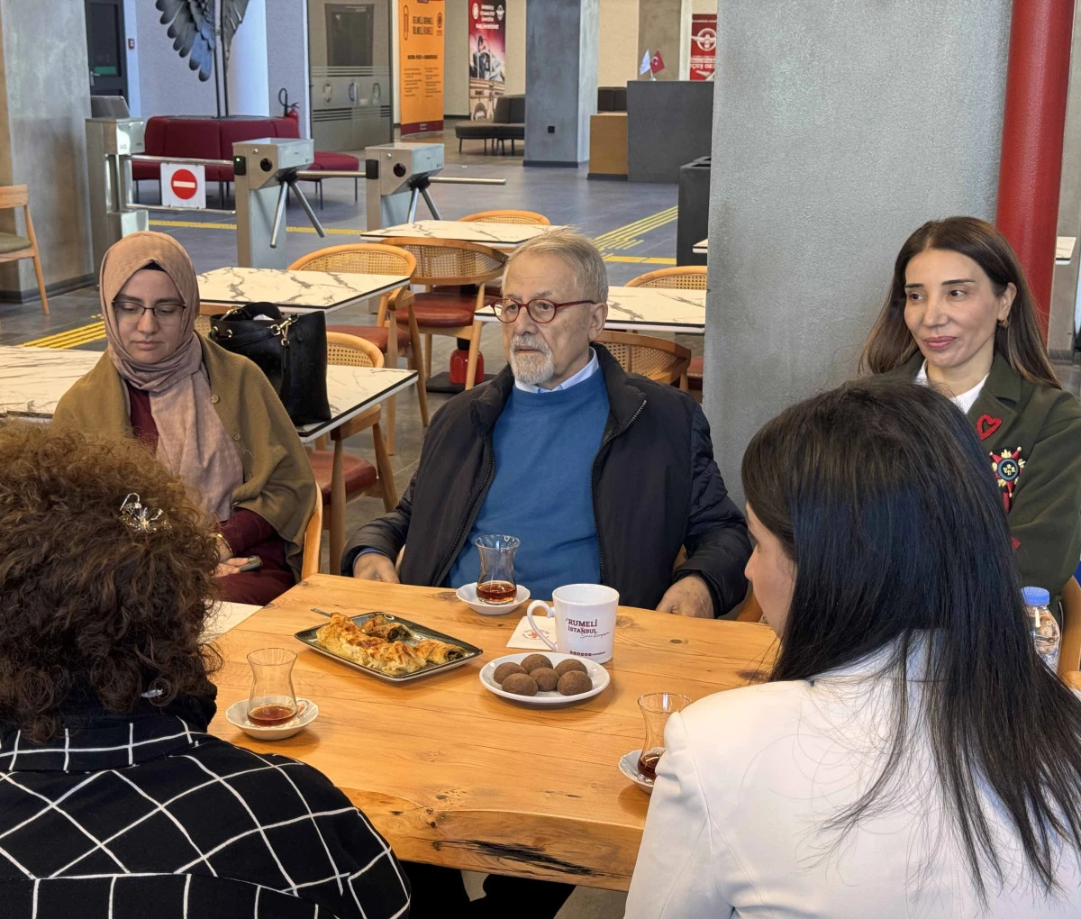 Naci G&ouml;r&uuml;r: &ldquo;Deprem Diren&ccedil;li Kent İ&ccedil;in Sadece Binaları Değil, T&uuml;m Kenti Hazırlamak Gerek&rdquo;