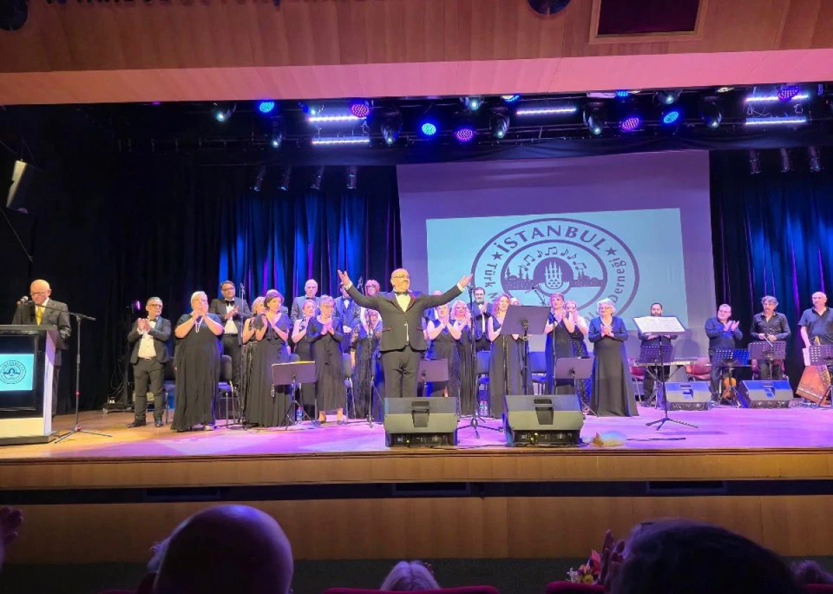 Nağmelerle Yarım Asır Konserine B&uuml;y&uuml;k İlgi