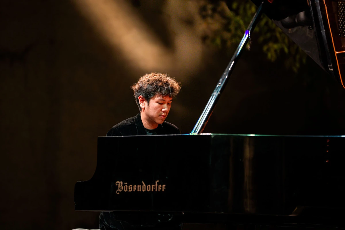 Piyanist Congyu Wang G&uuml;m&uuml;şl&uuml;k M&uuml;zik Festivali kapsamında sahne aldı