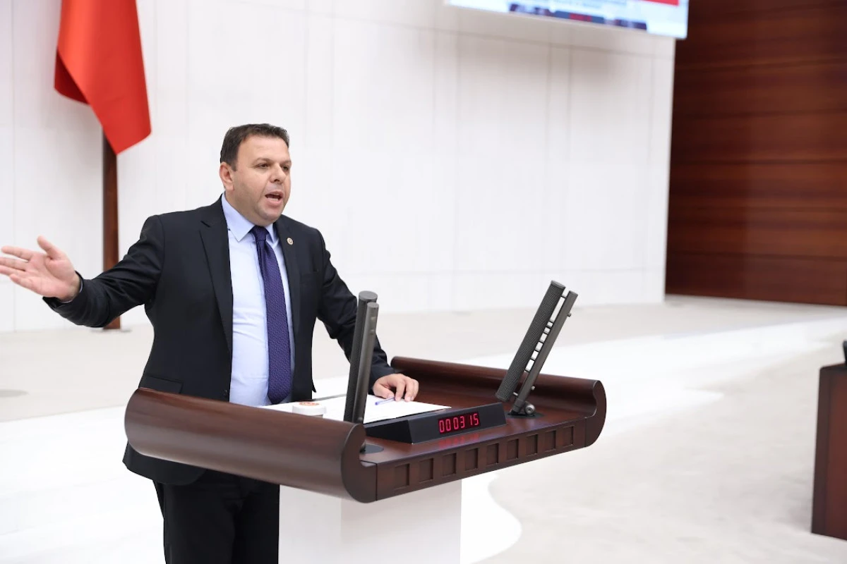 T&uuml;rkiye Ay&ccedil;i&ccedil;eğinde Kendi Kendine Yetemiyor: "İthalatta D&uuml;nya Birincisiyiz!"