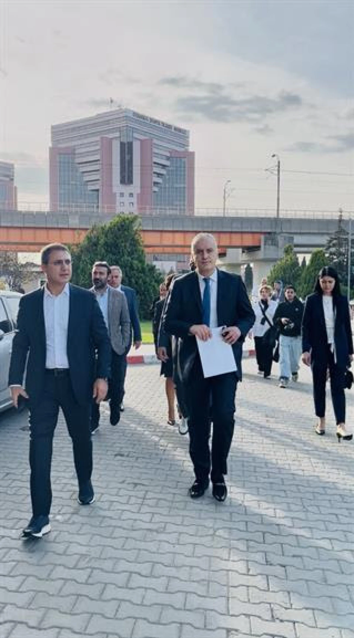 T&Uuml;RSAB&rsquo;DA 8 MİLYON 230 BİN LİRALIK İSRAF PATLADI, HACIALİOĞLU KİTAPLARI DEĞİL İ&Ccedil;İNDEKLERİ YERE &Ccedil;ARPTI!