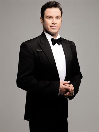 ÜNLÜ TENOR MARIO FRANGOULIS, PIU ENTERTAINMENT ORGANİZASYONUYLA 14 ARALIK'TA SENFONİ ORKESTRASI EŞLİĞİNDE VOLKSWAGEN ARENA'DA