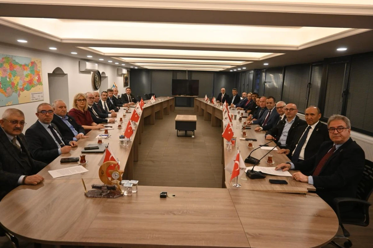 ZAFER PARTİSİ&rsquo;NDEN OLAĞAN&Uuml;ST&Uuml; TOPLANTI: &ldquo;CHP KURULTAYINA İPTAL KARARI DEMOKRASİYE DARBEDİR&rdquo;