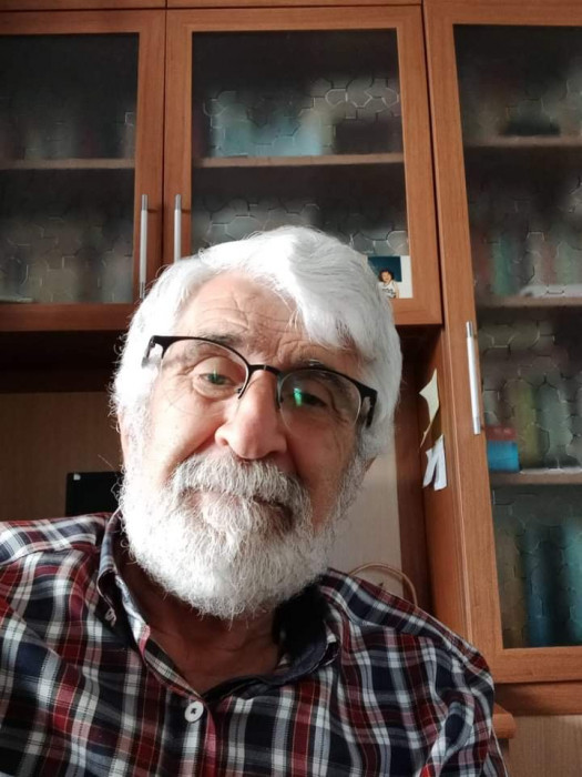 Mesut KARAKOYUNLU - Emekli Eğitimci/Yazar